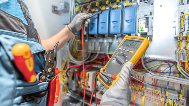 Best Best Electricians Near Me  in Hendersonville, NC